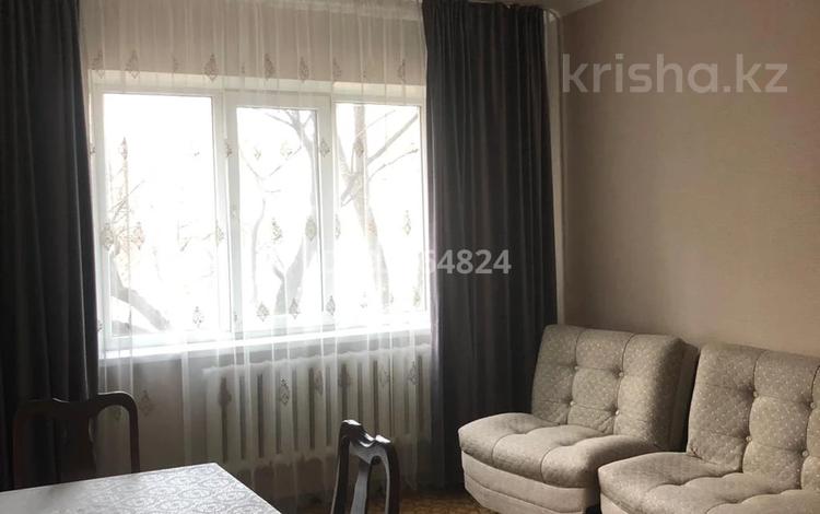 3-комнатная квартира, 70 м², 2/9 этаж, мкр Аксай-1 3