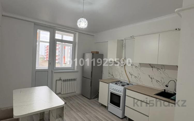 3-бөлмелі пәтер · 90 м² · 2/4 қабат, Улы Дала ш/а., бағасы: 150 000 ₸ в Таразе, мкр Улы Дала — фото 2