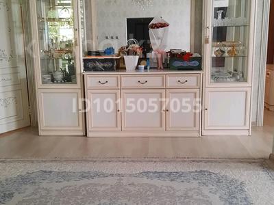 Отдельный дом · 5 комнат · 170 м² · 5 сот., Айтжанова — Акпан батыра за 46 млн ₸ в Шымкенте, Аль-Фарабийский р-н