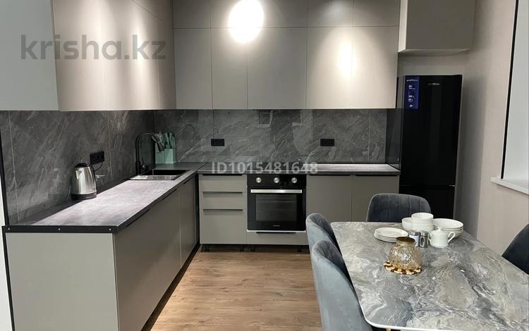 3-комнатная квартира · 85 м², Айнакол 66/1 за 400 000 ₸ в Астане, Алматы р-н — фото 2