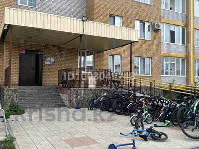 2-комнатная квартира · 63.7 м² · 1/5 этаж, Кокжал Барака 6 за 29.5 млн 〒 в Усть-Каменогорске, Ульбинский