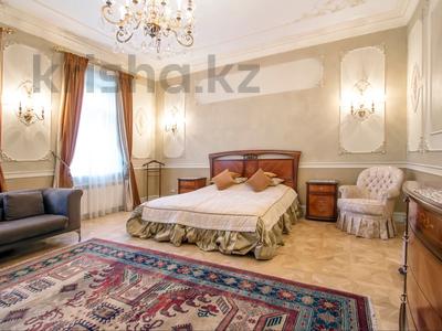 Отдельный дом · 7 комнат · 680 м² · 34 сот., мкр Аскартау, Ремизовка за 1.3 млрд ₸ в Алматы, Медеуский р-н