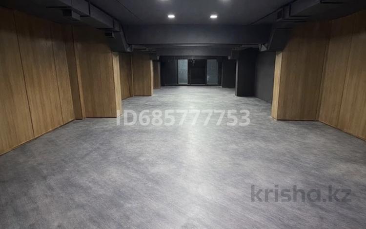 Свободное назначение, офисы, магазины и бутики, общепит, салоны красоты, фитнес и спорт, образование, развлечения, конференц-залы, кабинеты и рабочие места, студии · 160 м² за ~ 1.7 млн 〒 в Алматы, Бостандыкский р-н — фото 33