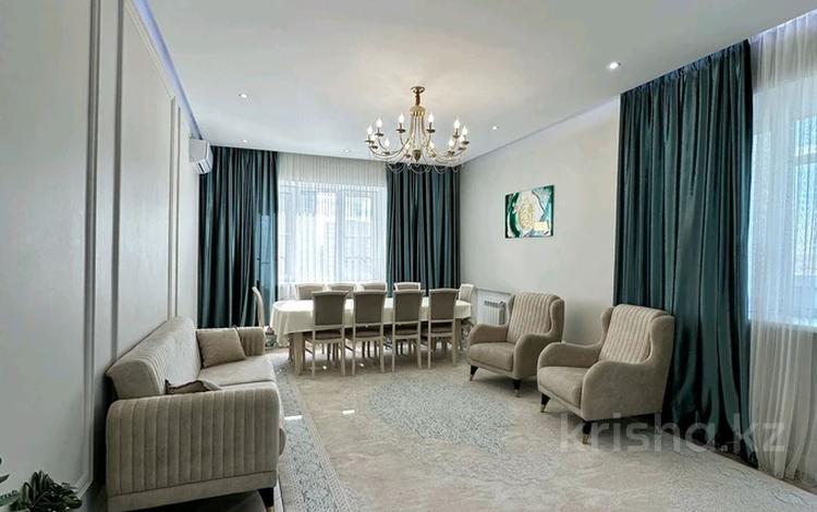 4-комнатная квартира · 139 м² · 4/9 этаж, мкр. Алтын орда, Санкибай батыра — НИШ Теннисный центр за 70 млн 〒 в Актобе — фото 2