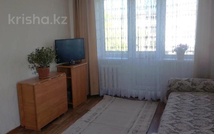 1-комнатная квартира · 32 м² · 5/5 этаж, ул. Абая за 4.8 млн ₸ в Темиртау — фото 2