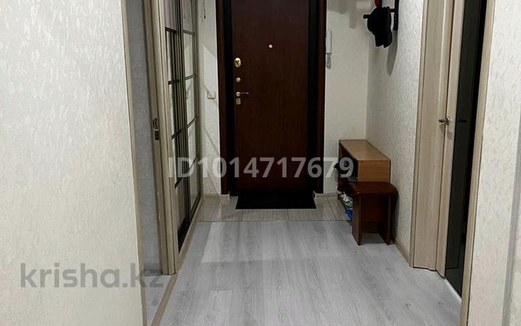 3-комнатная квартира · 72.8 м² · 1/5 этаж, Майкудук, Майкудук, мкр Голубые пруды 11 за 27 млн ₸ в Караганде, Алихана Бокейханова р-н — фото 2