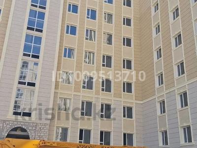 2-бөлмелі пәтер · 105.8 м² · 6/8 қабат, 5-ш/аудан 73 — Сая тұрғын үйі 73-үйдің жанында, бағасы: 26.5 млн ₸ в Жанаозен