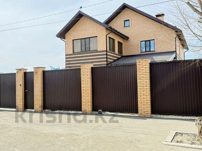 Отдельный дом · 6 комнат · 411 м² · 8 сот., Жубановых 213 за 90 млн 〒 в Актобе
