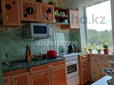 Продажа квартир в Карагандинской обл.: 4-комнатная квартира · 61 м² · 3/5 этаж, Майкудук, Майкудук, 18й микрорайон 9 за 26 млн 〒 4-комнатная квартира · 61 м² · 3/5 этаж, Майкудук, Майкудук, 18й микрорайон 9 за 26 млн 〒 в Караганде, Алихана Бокейханова р-н