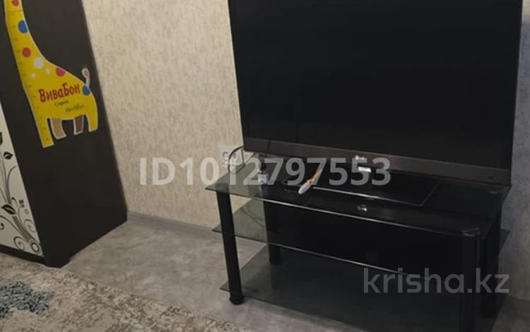 2-бөлмелі пәтер · 42 м² · 1/4 қабат, проспект Жамбыла 9а, бағасы: 110 000 ₸ в Таразе — фото 2