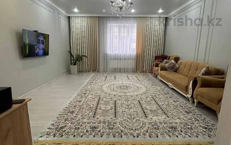3-комнатная квартира · 121.3 м² · 3/5 этаж, мкр. Алтын орда за 37 млн ₸ в Актобе — фото 2