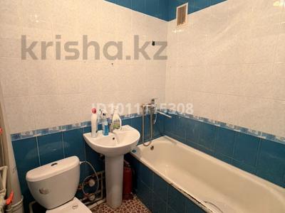 1-бөлмелі пәтер · 38 м² · 1/5 қабат, мкр Акбулак 24, бағасы: 11 млн 〒 в Таразе