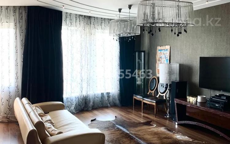 2-комнатная квартира · 80 м² · 20/22 этаж, мкр Самал-3 97 за 450 000 〒 в Алматы, Медеуский р-н — фото 2