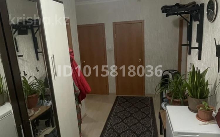 2-бөлмелі пәтер · 64 м² · 1/9 қабат, Ескі аэропорт ш/а. 92, бағасы: 28.5 млн ₸ в Уральске, мкр Старый Аэропорт — фото 2