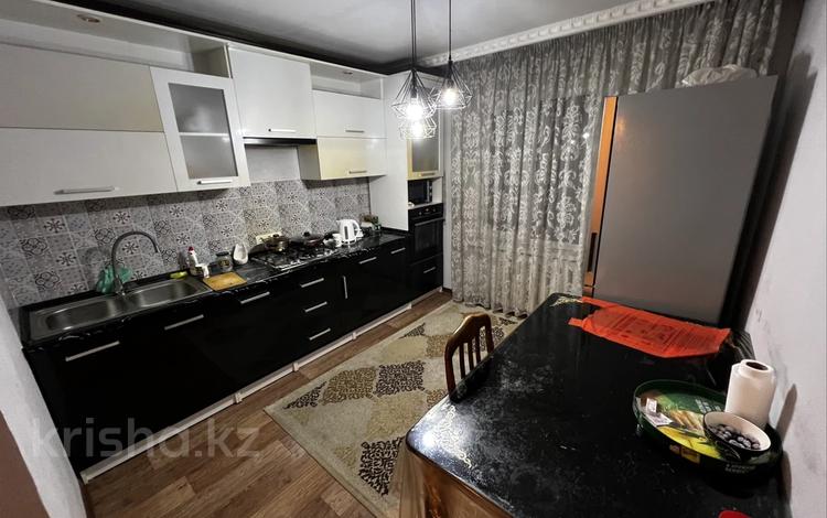 2-комнатная квартира · 60 м² · 5/5 этаж, мкр Казахфильм 42 за 300 000 ₸ в Алматы, Бостандыкский р-н — фото 10