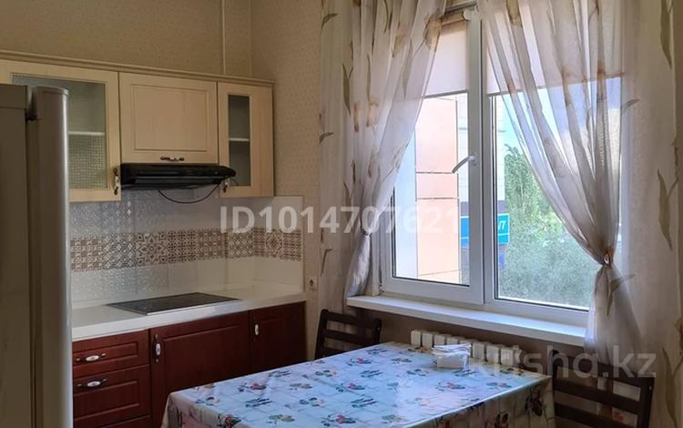 2-комнатная квартира · 71 м² · 2/10 этаж, Д. Кунаева 35 за 320 000 ₸ в Астане, Есильский р-н — фото 9