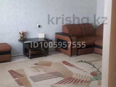 Отдельный дом · 2 комнаты · 72.5 м² · 6.06 сот., Абая 2/3 — Супермаркет Астыкжан по Абая за 26 млн 〒 в Костанае