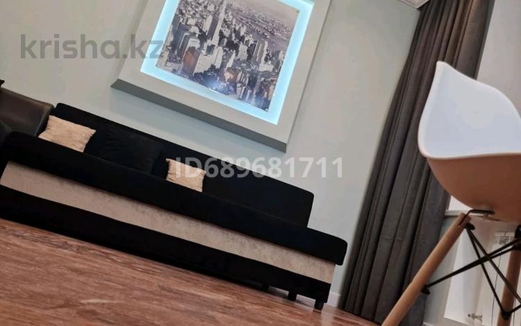 2-бөлмелі пәтер · 54 м² · 2/2 қабат, мкр Новый Город, Ул.Комиссарова 22 — Бухар-Жырау, бағасы: 250 000 ₸ в Караганде, Казыбек би р-н — фото 12