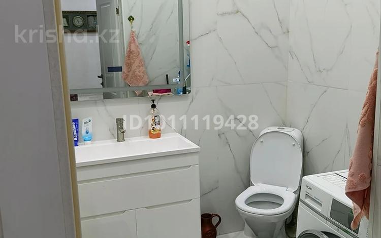 2-бөлмелі пәтер · 60 м² · 4/5 қабат, мкр. Алтын орда, Мкр.Батыс-2 участок 351, бағасы: 25 млн ₸ в Актобе — фото 2