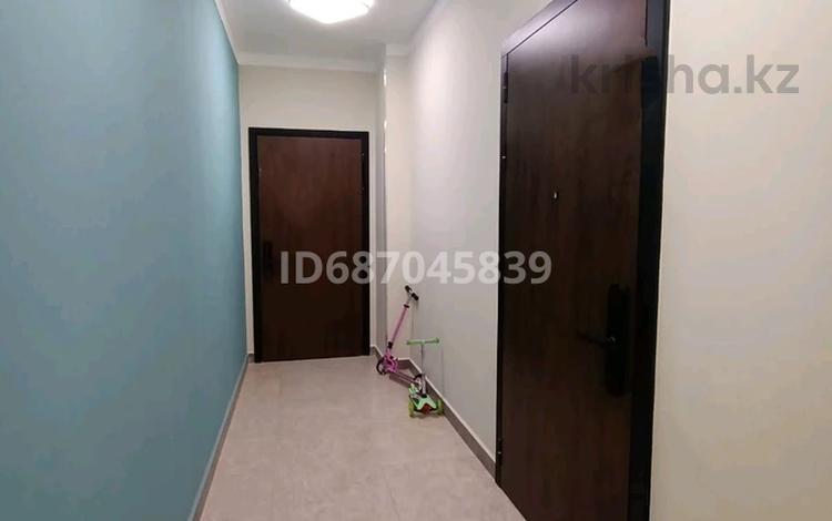 1-комнатная квартира · 40 м² · 5/9 этаж, Кайыма Мухамедханова 6a за 250 000 ₸ в Астане, Есильский р-н — фото 2
