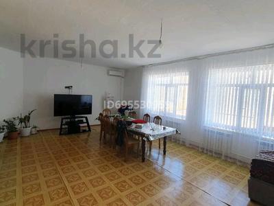 4-комнатная квартира · 124 м² · 2/2 этаж, Акмечеть 9а — Возле поликлиники Сеним за 27 млн 〒 в 