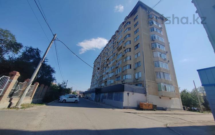 2-комнатная квартира · 74.4 м² · 3/9 этаж, Авангард-2 23А за 26 млн ₸ в Атырау — фото 12