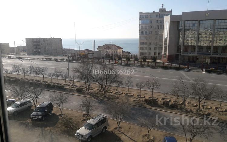 3-бөлмелі пәтер · 70 м² · 4/5 қабат, 13-й мкр 38, бағасы: 20 млн ₸ в Актау — фото 10