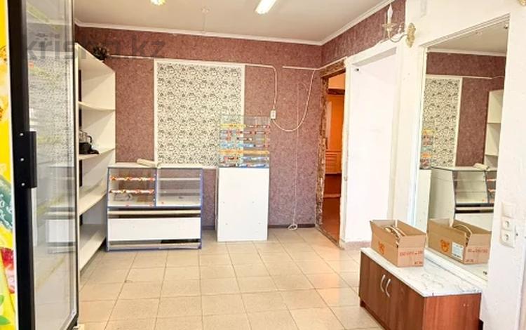 Магазины и бутики · 62 м² за 27 млн ₸ в Уральске, мкр Кунаева — фото 9