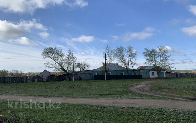 Отдельный дом · 5 комнат · 81.6 м² · 24.96 сот., Школьная 2 — Частный дом находиться рядом со Школой 2 за 8 млн 〒 в  — фото 2