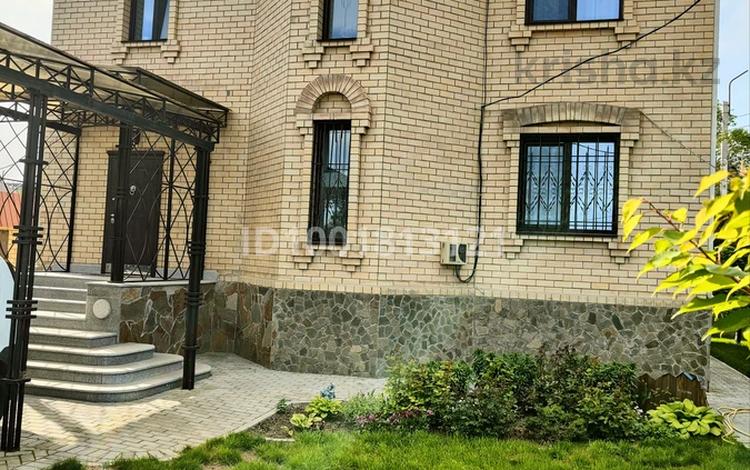Жеке үй · 6 бөлме · 250 м² · 3 сот., Сьянова 103 — Перекресток Сьянова Амангельды, бағасы: 75 млн 〒 в Костанае — фото 2