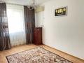 3-комнатная квартира, 85 м² помесячно, Сатпаев за 250 000 〒 в Атырау — фото 2
