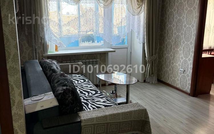 2-бөлмелі пәтер · 41 м² · 2/4 қабат, Гурбы 101 — Дом магазин Глория, бағасы: 10.5 млн ₸ в Сатпаев — фото 2