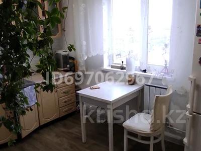 3-комнатная квартира · 68 м² · 8/9 этаж, 4 мкрон 35 за 23.5 млн 〒 в Аксае