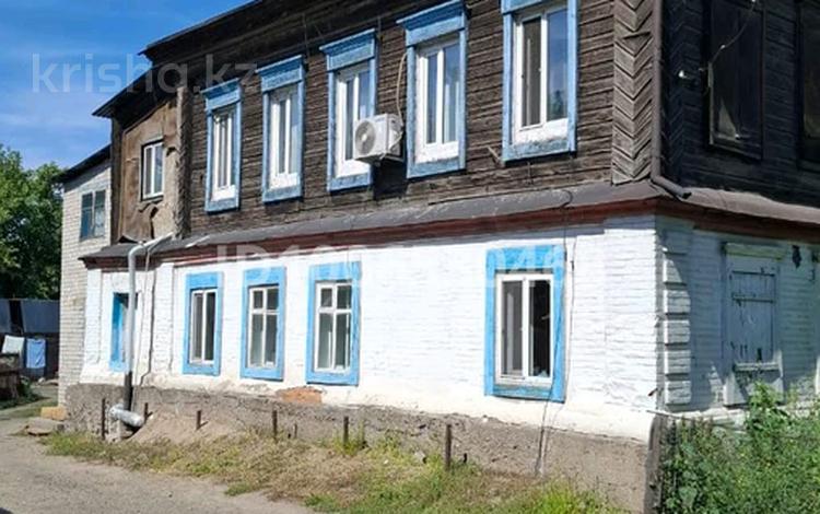 3-комнатная квартира · 76 м² · 2/2 этаж, Гагарина 329 — 35 квартал за 15 млн ₸ в Семее — фото 2