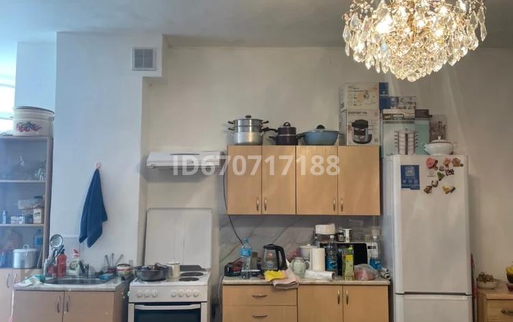 1-бөлмелі пәтер · 47 м² · 5/5 қабат, мкр Кокжиек 61 А, бағасы: 16.5 млн ₸ в Алматы, Жетысуский р-н — фото 3