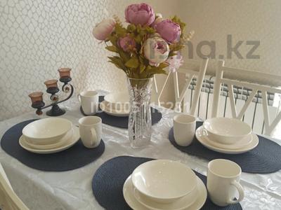 2-комнатная квартира · 60 м² · 3/10 этаж, 16-й мкр 11 за 300 000 ₸ в Актау
