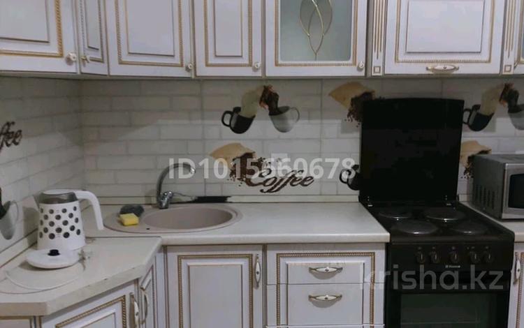 1-комнатная квартира · 45 м² · 3/9 этаж, Мангилик Ел 26А за 300 000 ₸ в Астане, Есильский р-н — фото 2