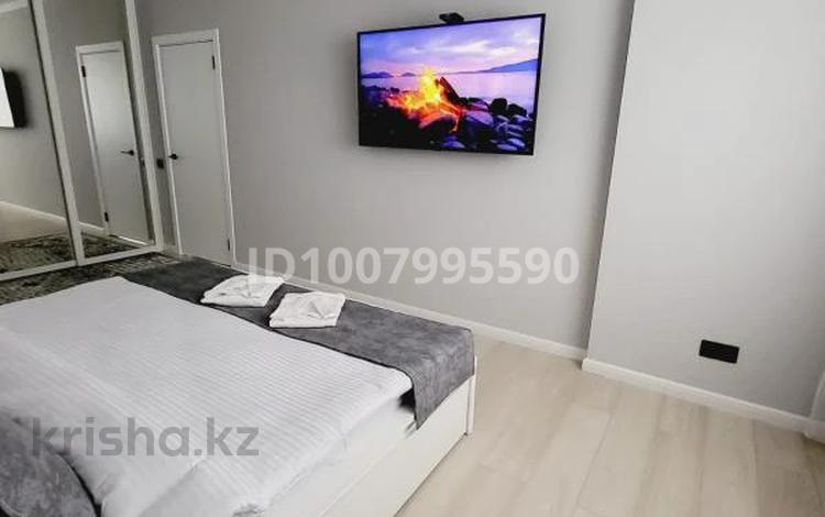 1-комнатная квартира · 36 м² · 3/5 этаж, Хиуаз Доспановой 102/1 — Алмазова, Сити центр, Мечеть, Алем Плаза за 10 000 ₸ в Уральске, мкр Школьник — фото 3