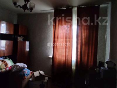 Отдельный дом · 3 комнаты · 100 м² · 10 сот., 3 Омская 18а за 15 млн ₸ в Семее