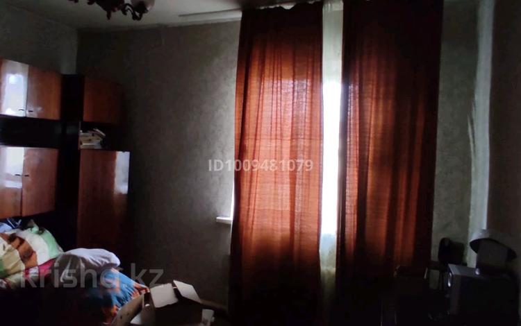 Отдельный дом · 3 комнаты · 100 м² · 10 сот., 3 Омская 18а за 15 млн ₸ в Семее — фото 2