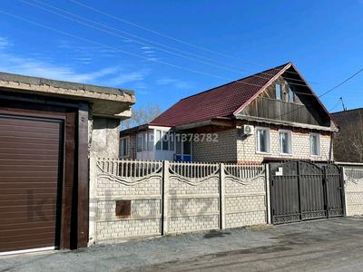 Отдельный дом · 6 комнат · 184 м² · 6 сот., Толстого — 26 мкр ,возле магазина Уголек за 55 млн ₸ в Экибастузе