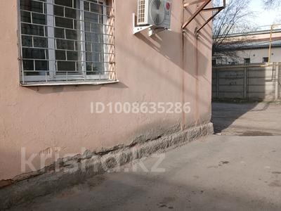 3-бөлмелі пәтер · 65 м² · 1/4 қабат, Праспект Жамбыла 9А, бағасы: 25 млн ₸ в Таразе