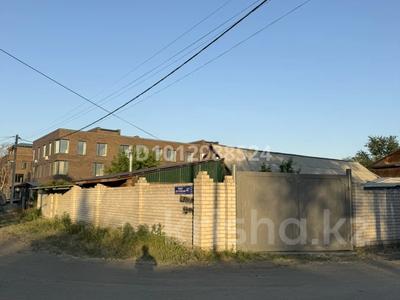Отдельный дом · 4 комнаты · 100 м² · 10 сот., Фрунзе 26/28 — Достоевского за 80 млн ₸ в Семее