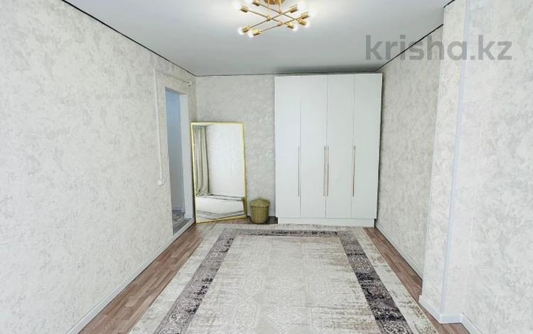 1-комнатная квартира · 32.3 м² · 2/4 этаж, мкр Таугуль-1 за 23 млн ₸ в Алматы, Ауэзовский р-н — фото 10