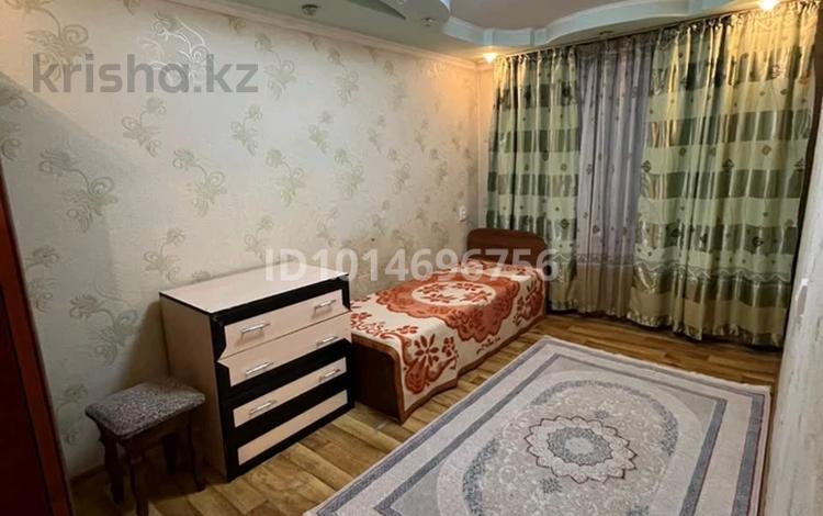 4-бөлмелі пәтер · 70 м² · 3/5 қабат, Қаратау ш/а. 28, бағасы: 150 000 ₸ в Таразе, мкр Каратау — фото 2