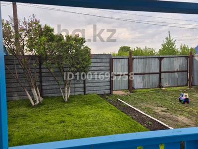 Отдельный дом · 3 комнаты · 78.6 м² · 11.7 сот., Школьная 35 за 12 млн 〒 в Якоре