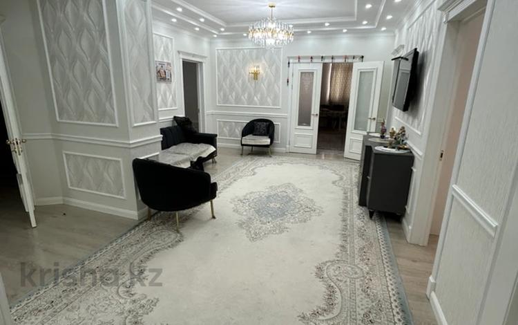 6-бөлмелі пәтер · 240 м² · 6/9 қабат, 17-ш/а. 30, бағасы: 95 млн ₸ в Актау, 17-й мкр — фото 2