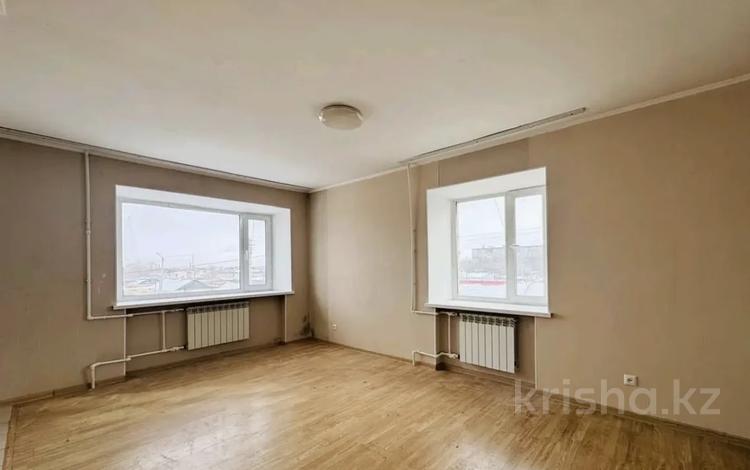 2-комнатная квартира · 44 м² · 2/5 этаж, Ам бая 79 за 5.5 млн ₸ в Шахтинске — фото 2