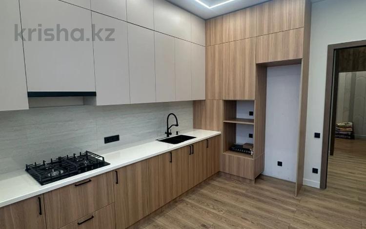 2-бөлмелі пәтер · 78 м² · 1/6 қабат, Алтын орда ш/а., бағасы: 35 млн ₸ в Актобе, мкр. Алтын орда — фото 2