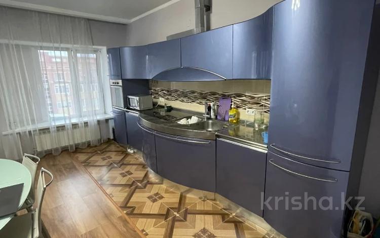 2-бөлмелі пәтер · 101.3 м² · 8/8 қабат, мкр. Алтын орда, Санкибай Батыра, бағасы: 38.5 млн ₸ в Актобе — фото 15